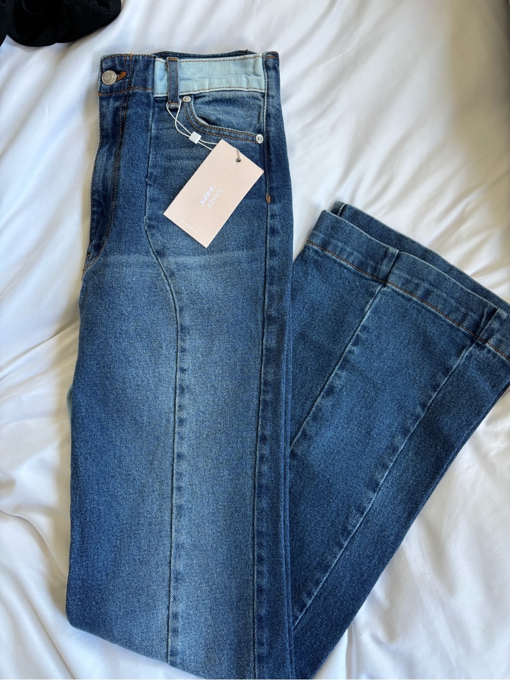 REVICE Two-Tone Blue Flare Jeans with Heart Panel - Picture 4 of 4